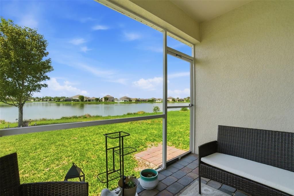 For Sale: $355,000 (4 beds, 2 baths, 1828 Square Feet)