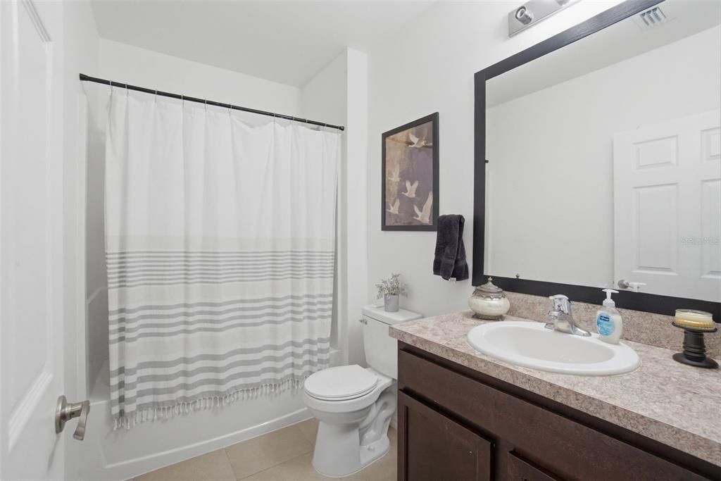 For Sale: $355,000 (4 beds, 2 baths, 1828 Square Feet)