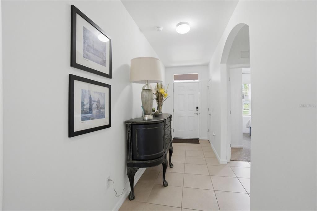For Sale: $355,000 (4 beds, 2 baths, 1828 Square Feet)