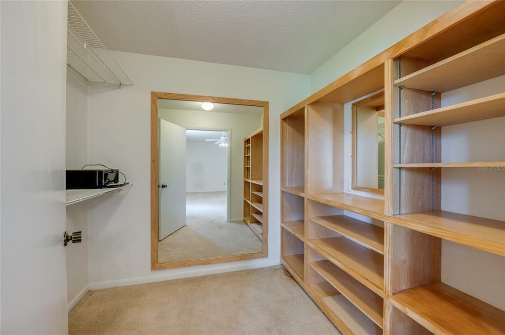 For Sale: $459,000 (3 beds, 2 baths, 2255 Square Feet)