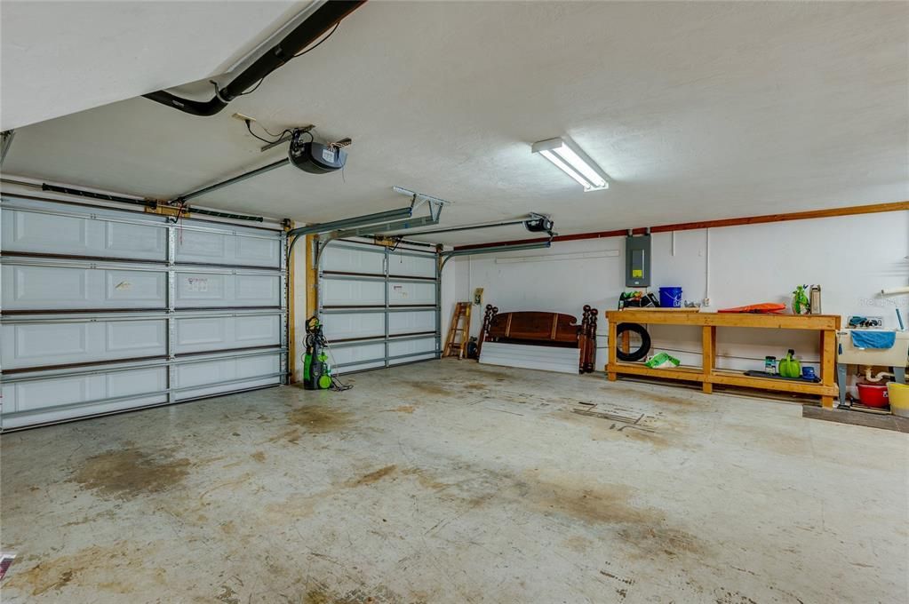 For Sale: $459,000 (3 beds, 2 baths, 2255 Square Feet)