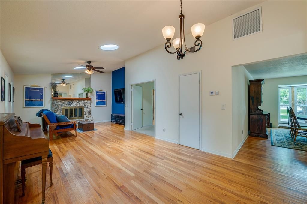 For Sale: $459,000 (3 beds, 2 baths, 2255 Square Feet)