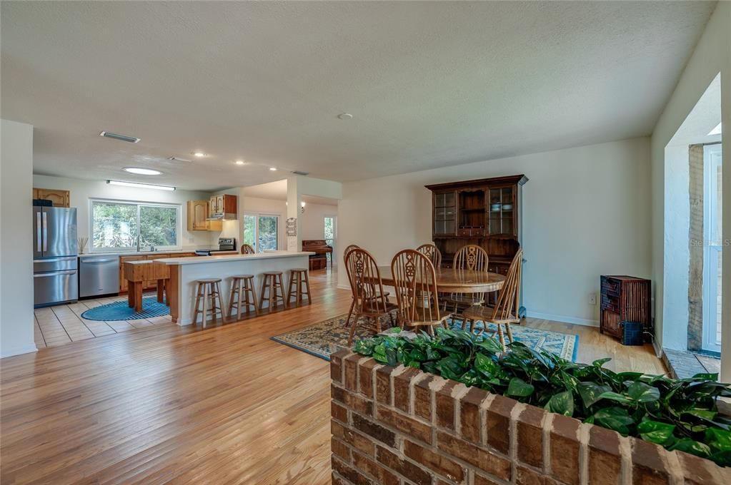 For Sale: $459,000 (3 beds, 2 baths, 2255 Square Feet)