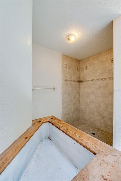 For Sale: $459,000 (3 beds, 2 baths, 2255 Square Feet)