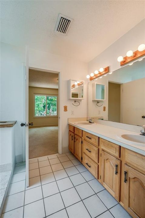 For Sale: $459,000 (3 beds, 2 baths, 2255 Square Feet)