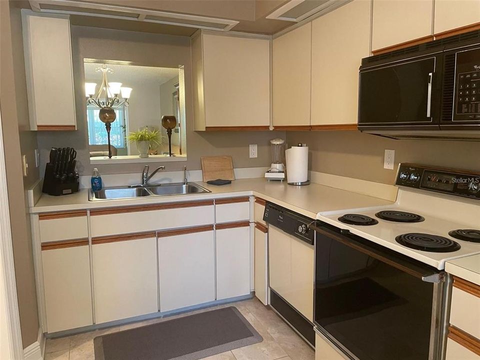 En Venta: $225,000 (2 camas, 2 baños, 1120 Pies cuadrados)