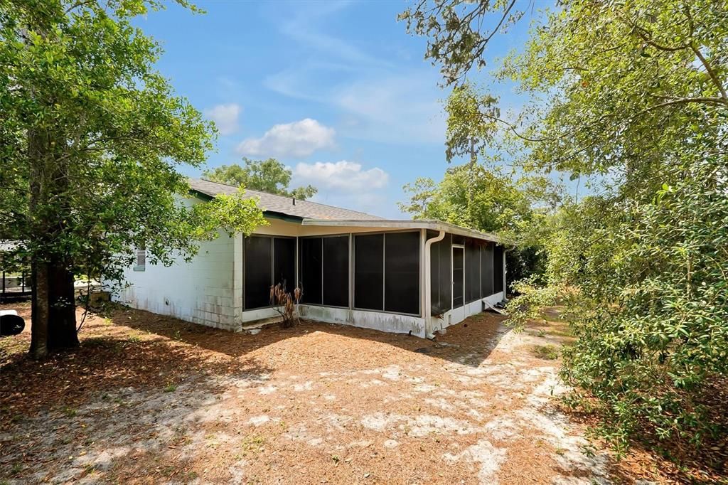 Active With Contract: $317,000 (3 beds, 2 baths, 1280 Square Feet)