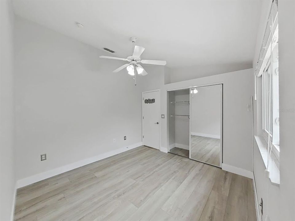 Activo con contrato: $367,500 (3 camas, 3 baños, 1777 Pies cuadrados)