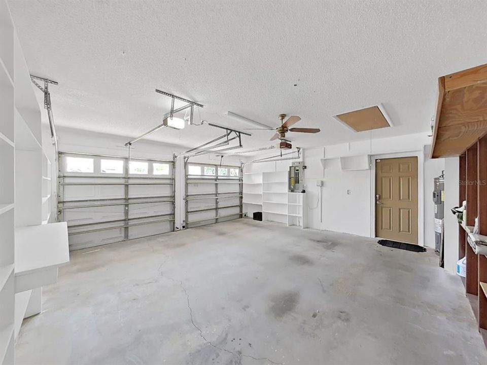 Activo con contrato: $367,500 (3 camas, 3 baños, 1777 Pies cuadrados)