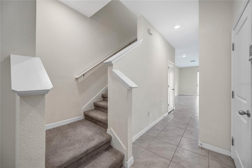 For Sale: $325,000 (3 beds, 2 baths, 1758 Square Feet)
