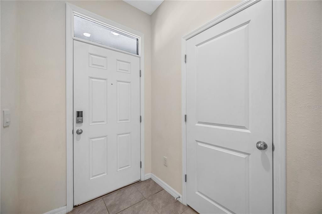 For Sale: $325,000 (3 beds, 2 baths, 1758 Square Feet)