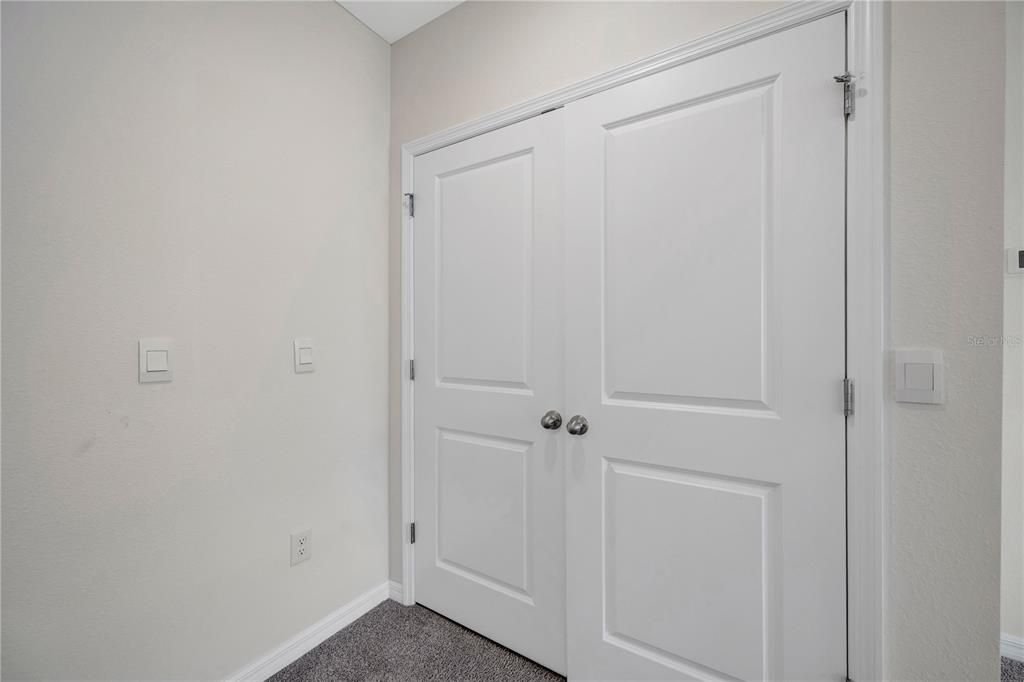 For Sale: $325,000 (3 beds, 2 baths, 1758 Square Feet)