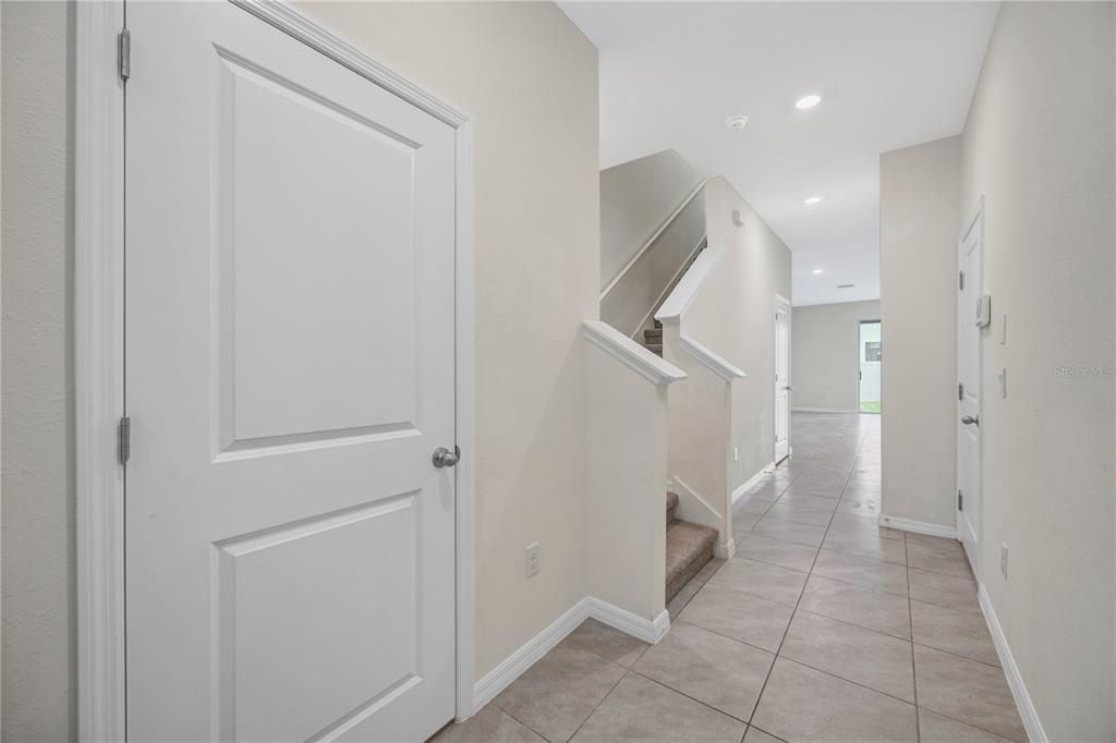 For Sale: $325,000 (3 beds, 2 baths, 1758 Square Feet)