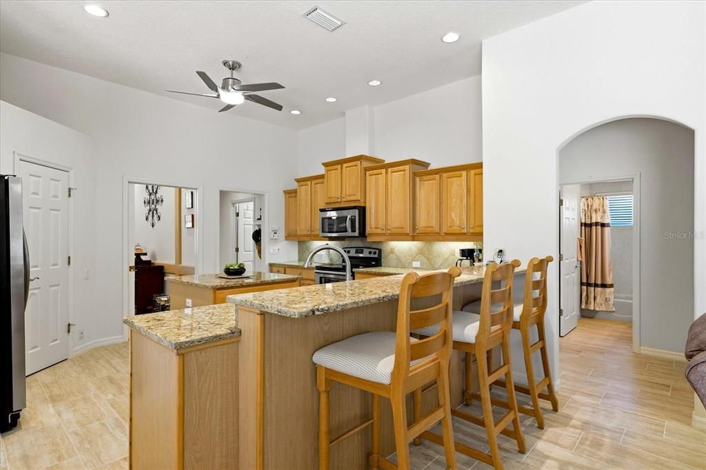 For Sale: $895,000 (4 beds, 3 baths, 2932 Square Feet)
