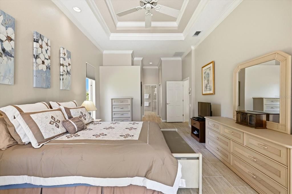 For Sale: $895,000 (4 beds, 3 baths, 2932 Square Feet)