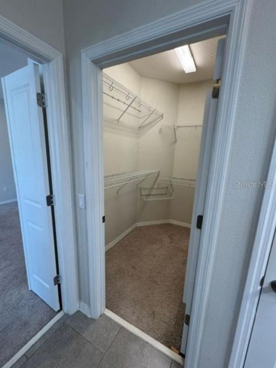Activo con contrato: $3,300 (3 camas, 2 baños, 1655 Pies cuadrados)