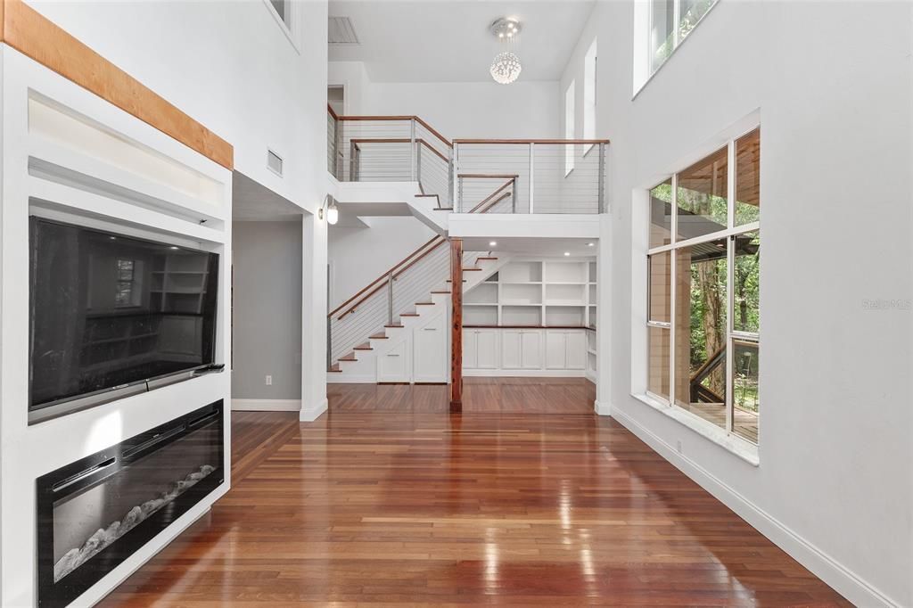 Active With Contract: $599,000 (4 beds, 3 baths, 2531 Square Feet)