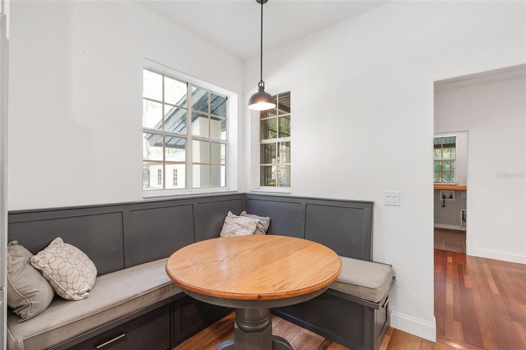 Active With Contract: $599,000 (4 beds, 3 baths, 2531 Square Feet)