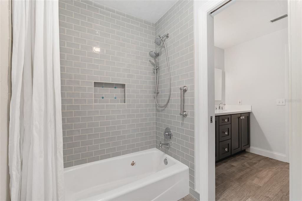 Active With Contract: $599,000 (4 beds, 3 baths, 2531 Square Feet)