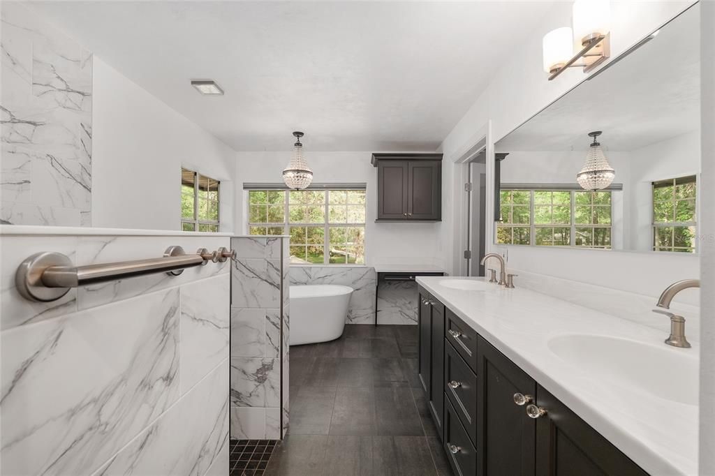 Active With Contract: $599,000 (4 beds, 3 baths, 2531 Square Feet)