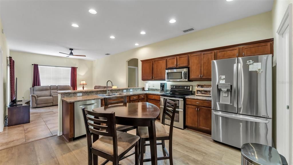 En Venta: $349,900 (3 camas, 2 baños, 1654 Pies cuadrados)