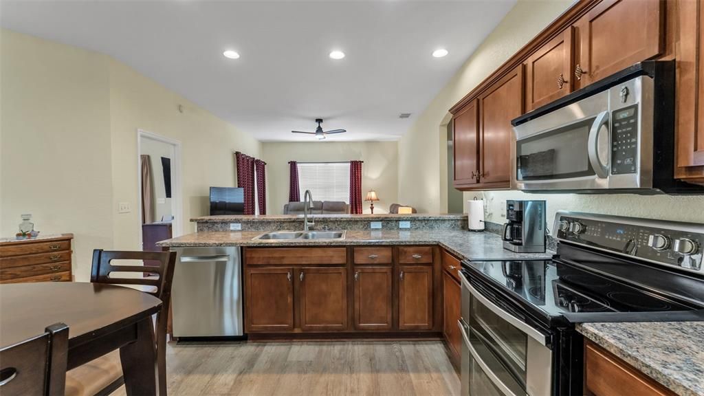 En Venta: $349,900 (3 camas, 2 baños, 1654 Pies cuadrados)