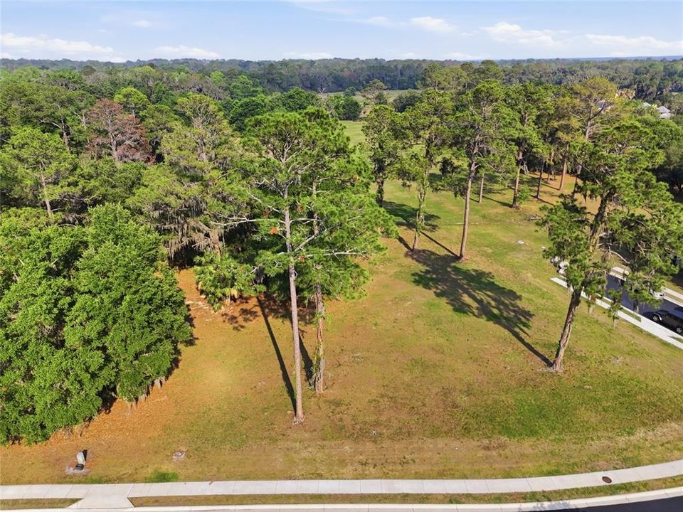 待售: $129,999 (0.23 acres)