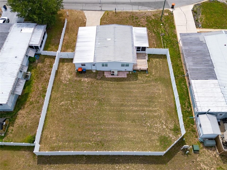 For Sale: $117,500 (2 beds, 1 baths, 768 Square Feet)