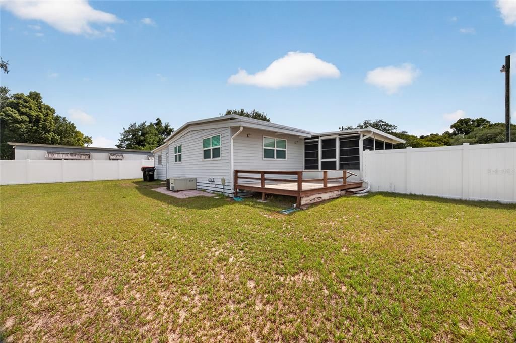 For Sale: $117,500 (2 beds, 1 baths, 768 Square Feet)
