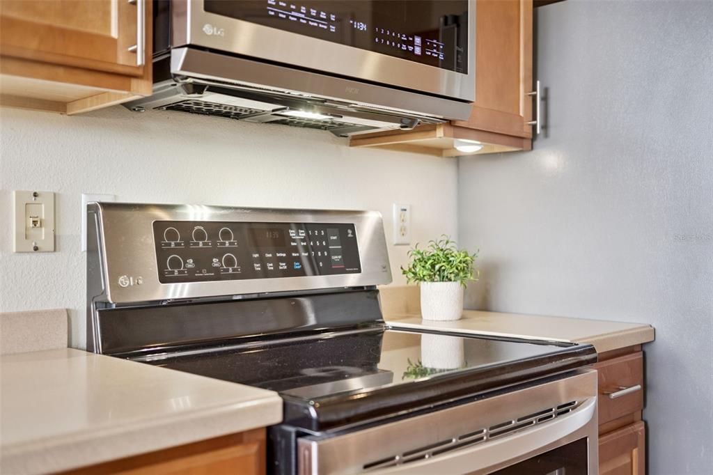 En Venta: $490,000 (4 camas, 2 baños, 2734 Pies cuadrados)