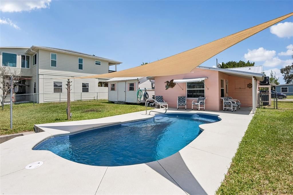 For Sale: $385,000 (2 beds, 2 baths, 1128 Square Feet)