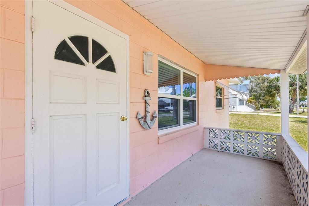 For Sale: $385,000 (2 beds, 2 baths, 1128 Square Feet)