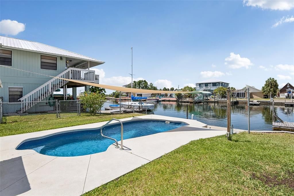 For Sale: $385,000 (2 beds, 2 baths, 1128 Square Feet)