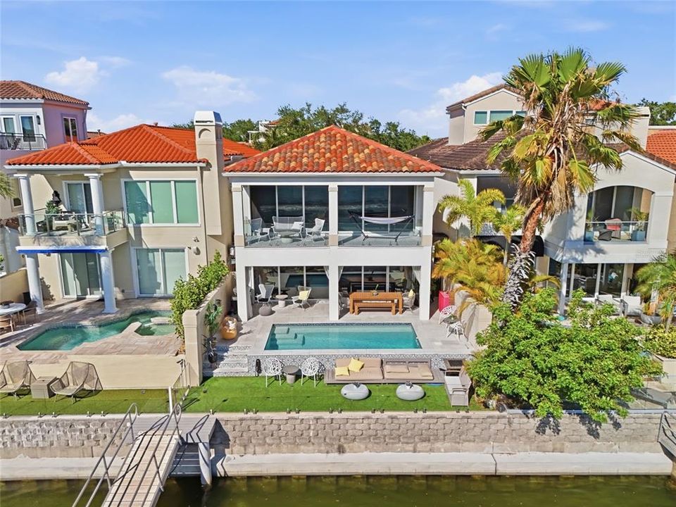 For Rent: $16,500 (6 beds, 4 baths, 3670 Square Feet)