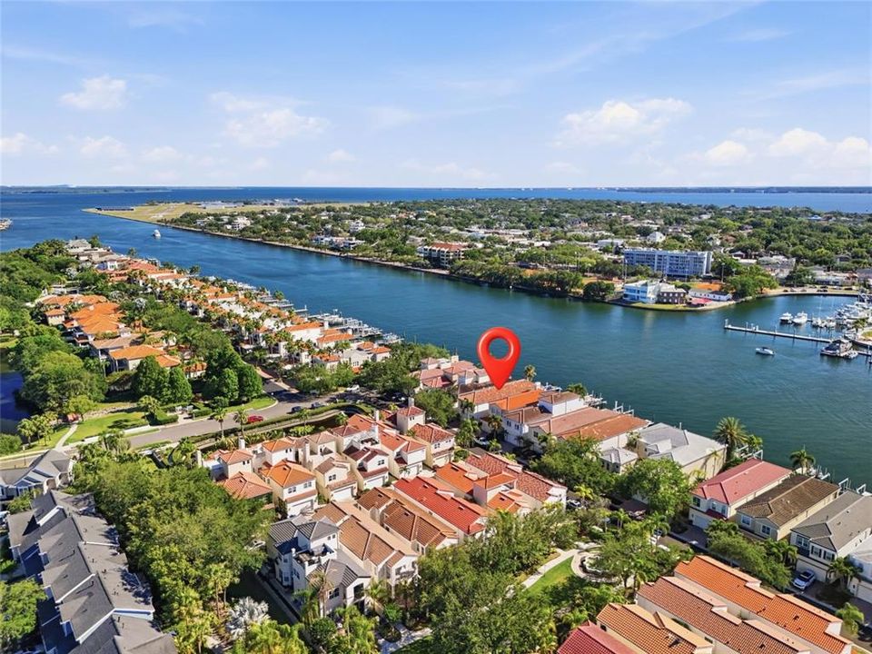 For Rent: $16,500 (6 beds, 4 baths, 3670 Square Feet)
