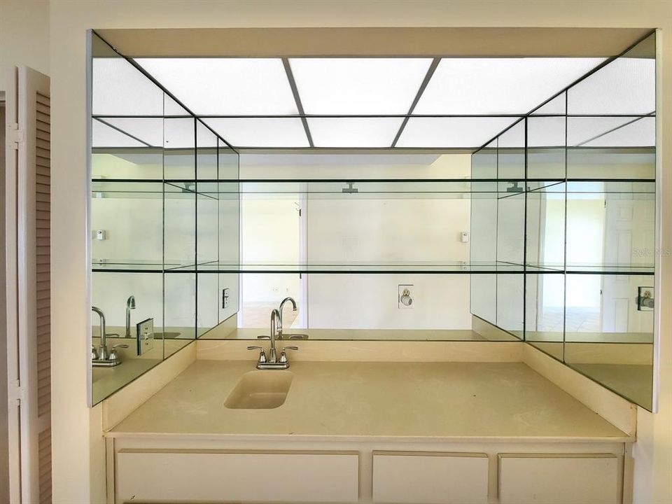 For Sale: $191,500 (2 beds, 2 baths, 1151 Square Feet)