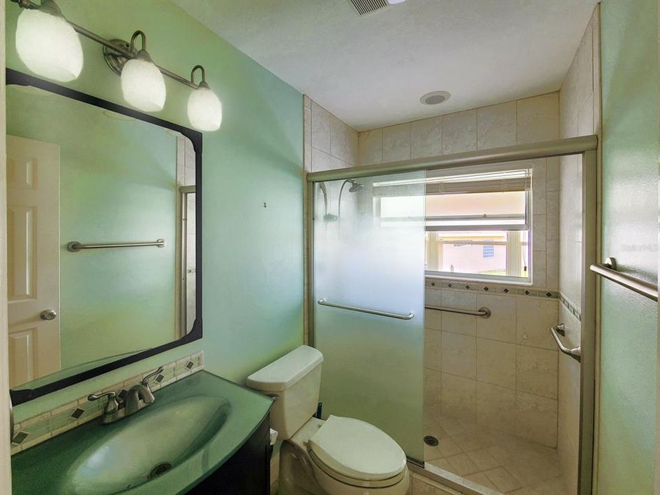 For Sale: $191,500 (2 beds, 2 baths, 1151 Square Feet)