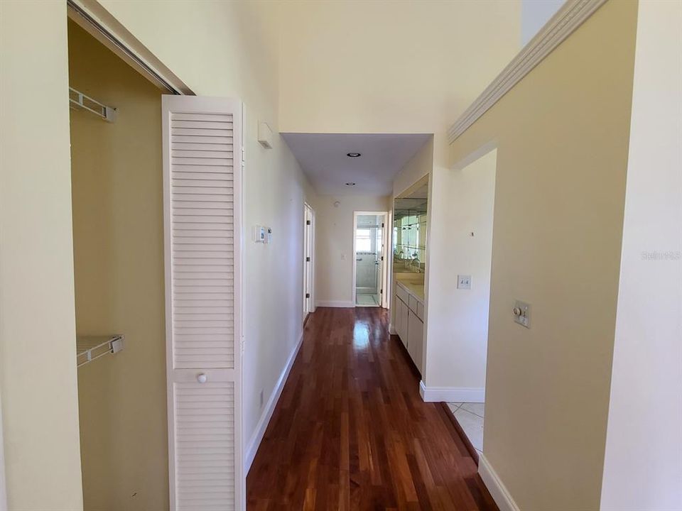 For Sale: $191,500 (2 beds, 2 baths, 1151 Square Feet)