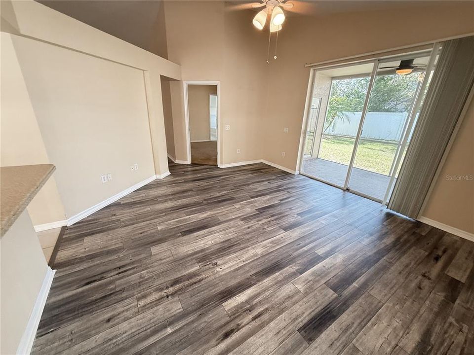 For Rent: $2,025 (3 beds, 2 baths, 1593 Square Feet)