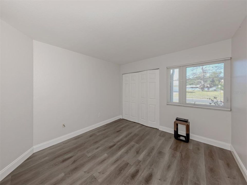 For Sale: $255,000 (2 beds, 2 baths, 912 Square Feet)