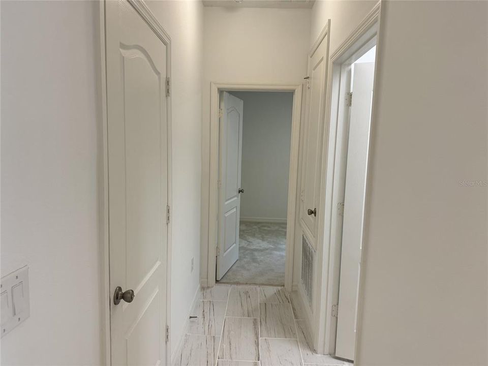 For Rent: $2,200 (4 beds, 2 baths, 1943 Square Feet)