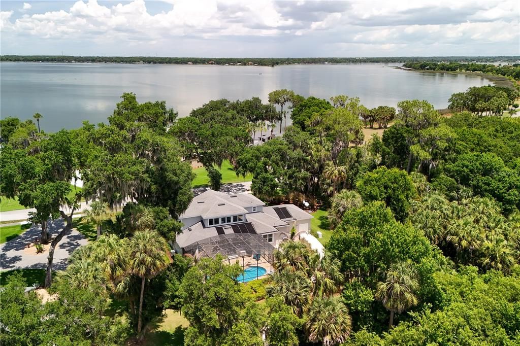For Sale: $1,395,000 (4 beds, 4 baths, 2834 Square Feet)