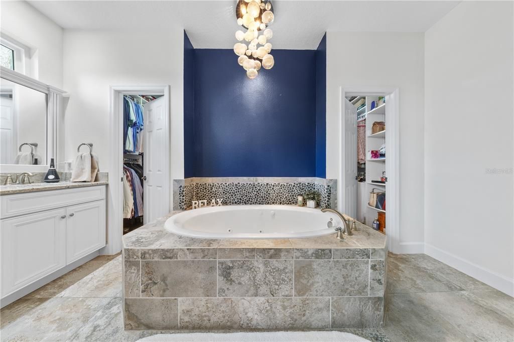 For Sale: $1,395,000 (4 beds, 4 baths, 2834 Square Feet)