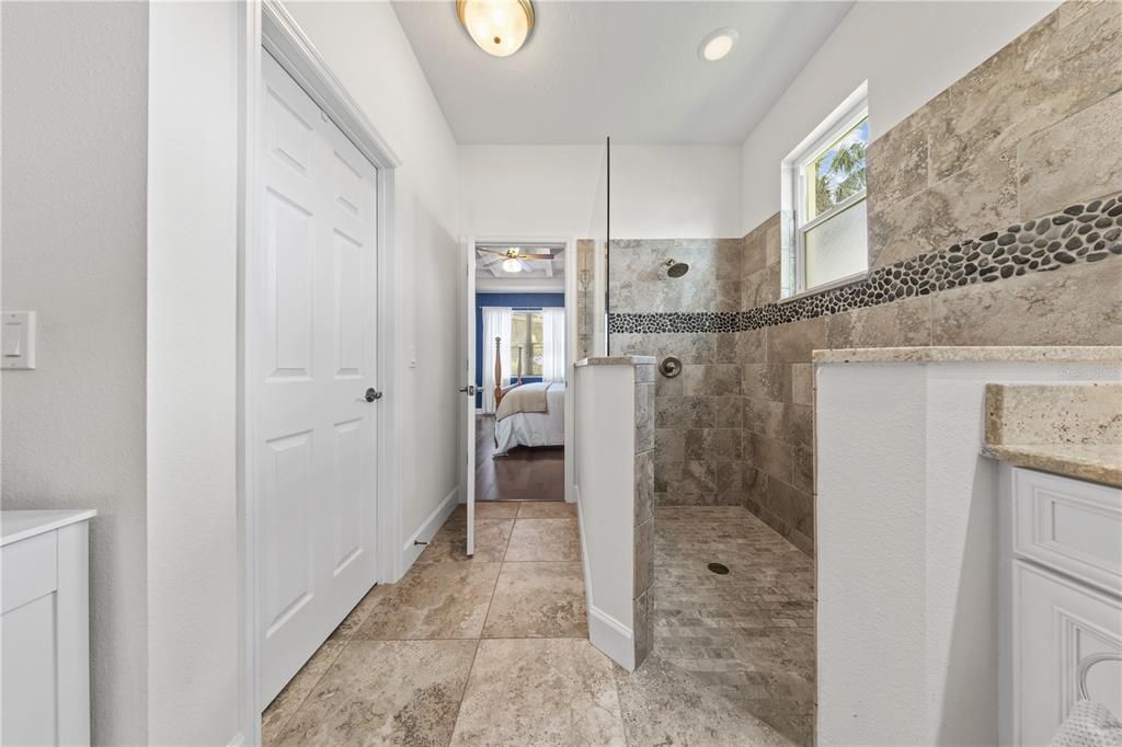 For Sale: $1,395,000 (4 beds, 4 baths, 2834 Square Feet)