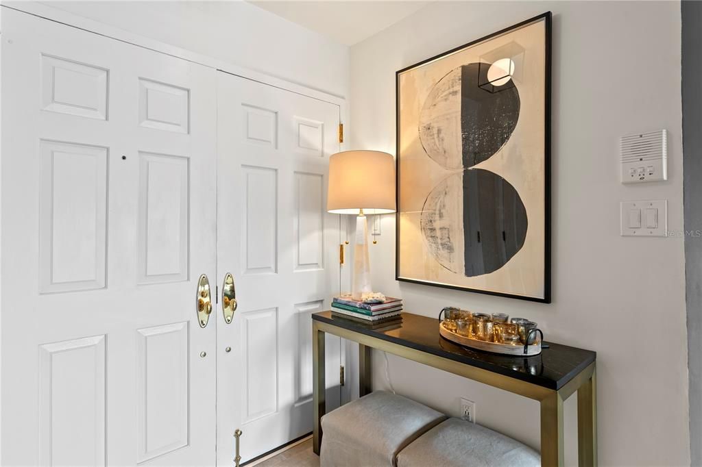 Activo con contrato: $818,000 (2 camas, 2 baños, 1401 Pies cuadrados)