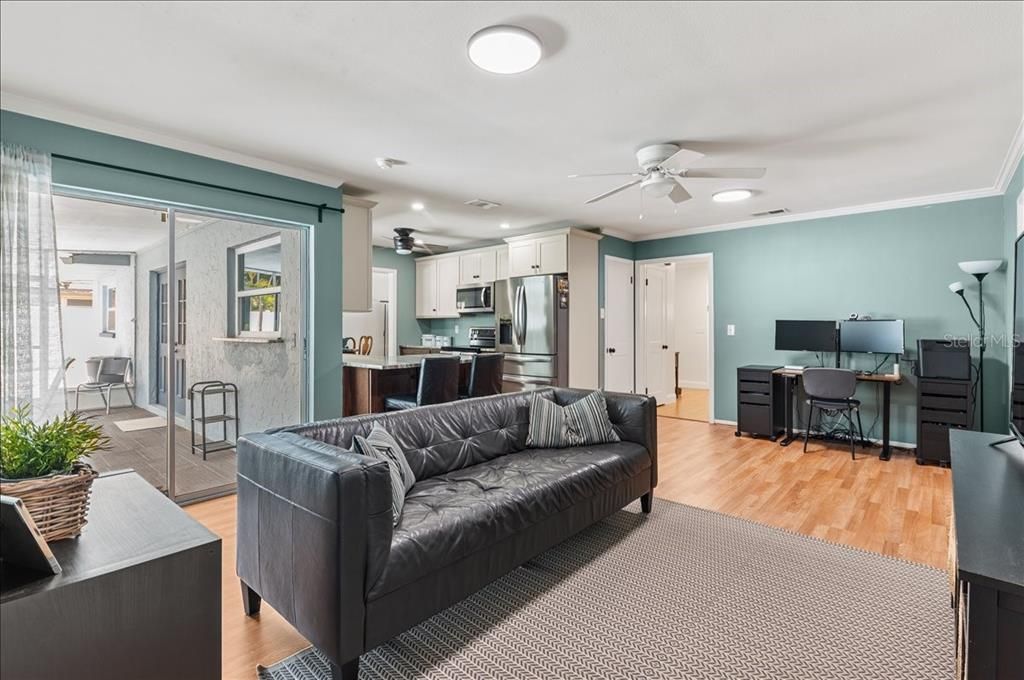 Active With Contract: $600,000 (4 beds, 3 baths, 2076 Square Feet)