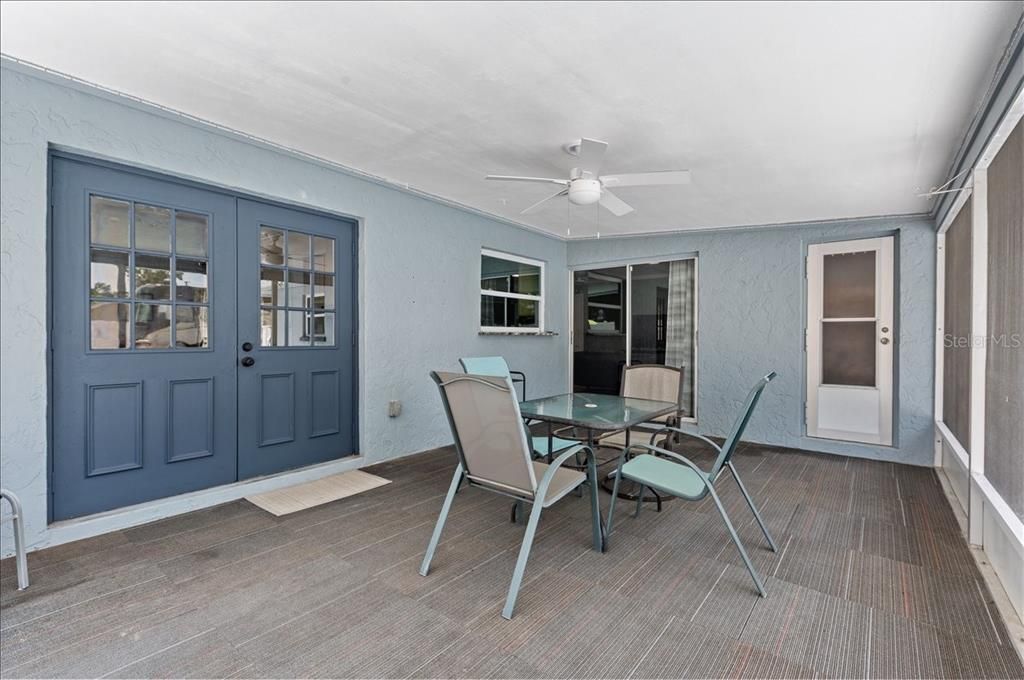 Active With Contract: $600,000 (4 beds, 3 baths, 2076 Square Feet)
