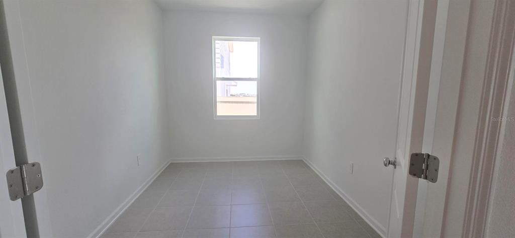 For Rent: $2,000 (3 beds, 2 baths, 2109 Square Feet)