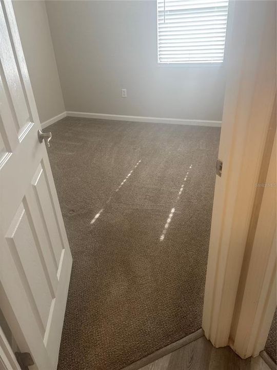 For Rent: $1,900 (3 beds, 2 baths, 1155 Square Feet)
