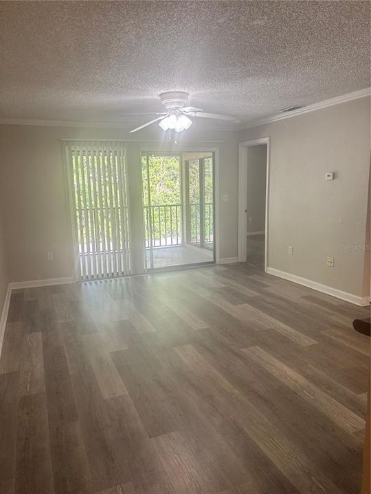 For Rent: $1,900 (3 beds, 2 baths, 1155 Square Feet)